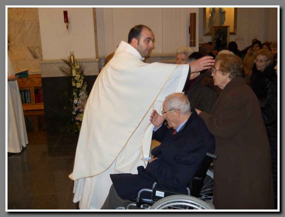 11-02-2011-madonna-lourdes (4)